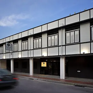 酒店 八方百合酒店, 新加坡